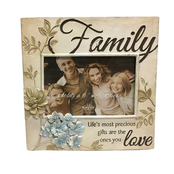 Family Photo / Picture Frame - Picture 1 of 5